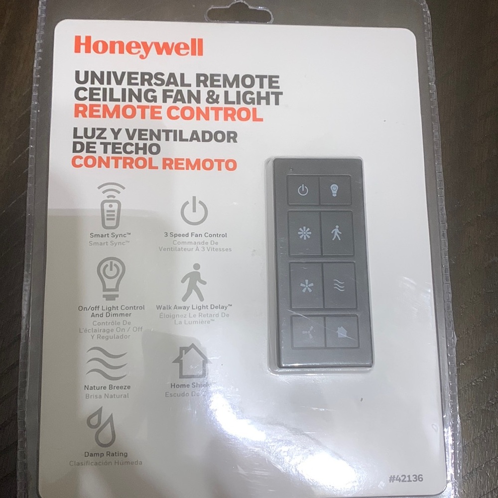 Honeywell Universal remote for ceiling fan & light